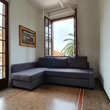 Casa Indipendente A 200 Metri Dal Mare Apartment Varazze Exterior photo