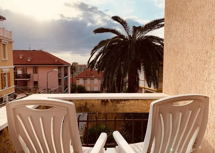 Casa Indipendente A 200 Metri Dal Mare